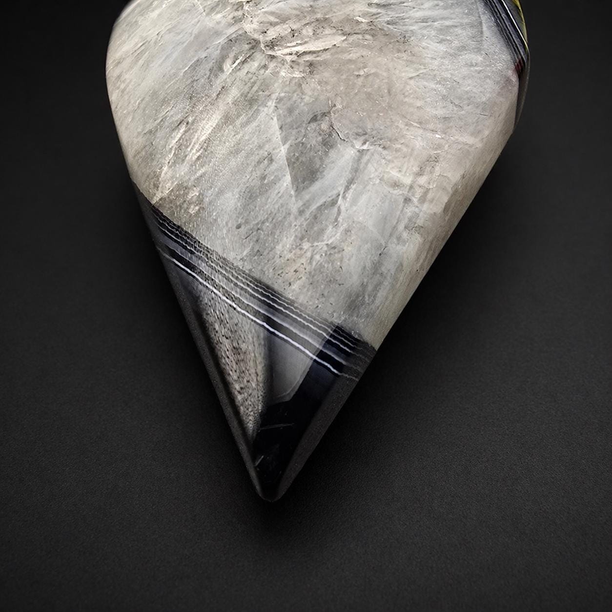 Black Banded Agate with Quartz Flame