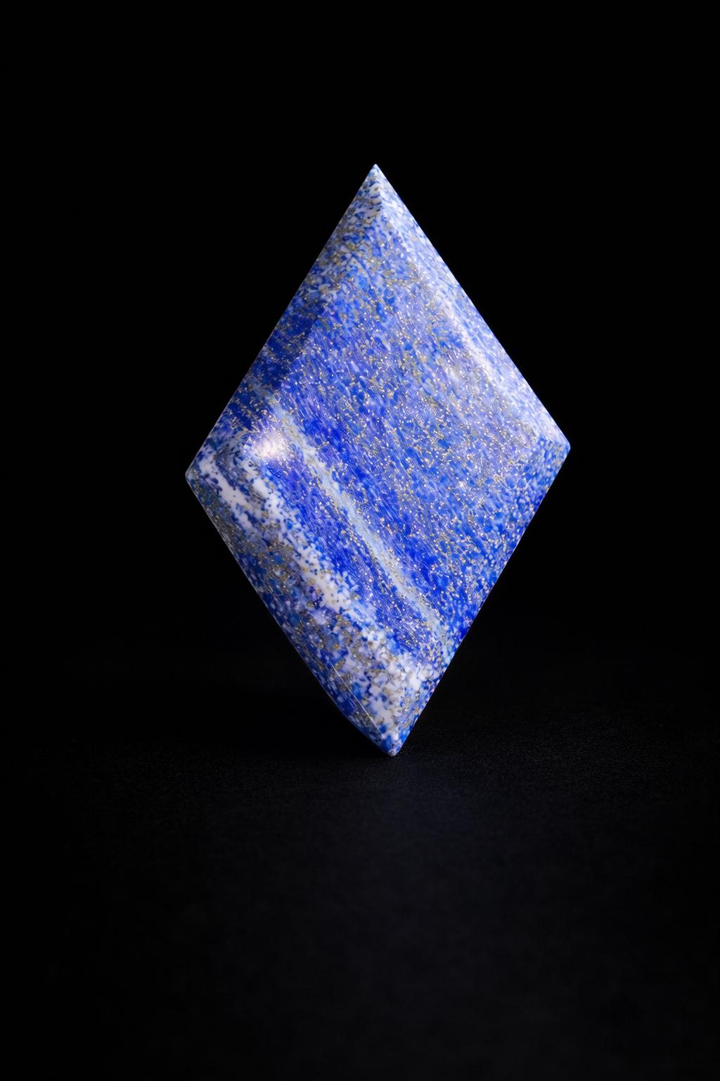 Lapis Lazuli Diamond Carving