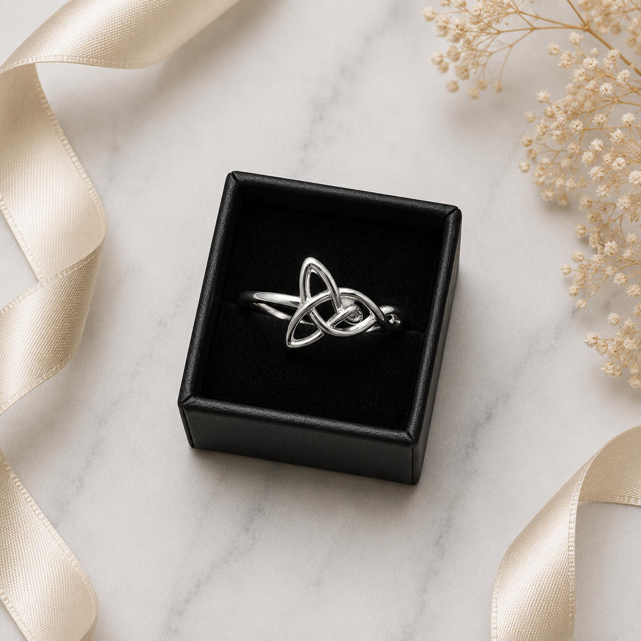 Trinity Knot Ring